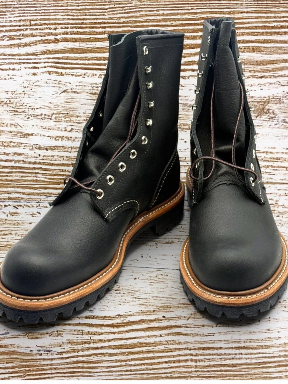 Red Wing Heritage Logger Boot #4501 – Black Oil Slick – 9D – NIB
